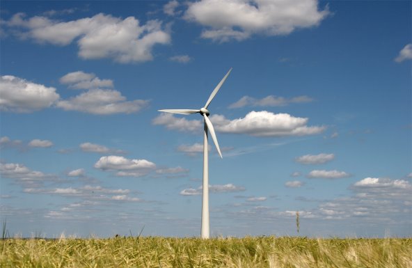 Foto eines Windkraftwerks
